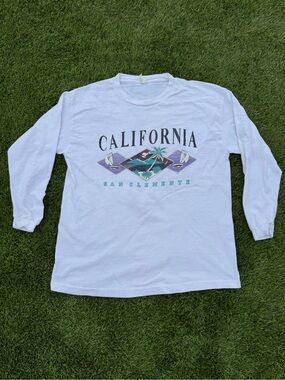 90s California San Clemente Long Sleeve Tee with Graphic Size L